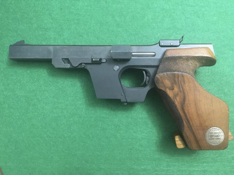 Hola, 

Vendo Walther GSP calibre 32. Se encuentra en Puertollano, Ciudad Real.

Conmigo tendrá unos 200 01