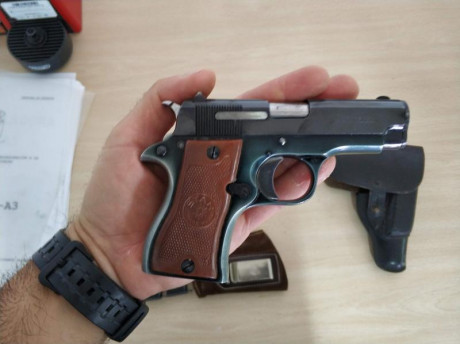 Vendo STAR DKL con dos cargadores y funda interior de tela. En 9 corto, subcompacta perfecta para llevar 02