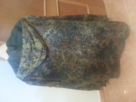 vendo este smock original del BW en buen estado. Para 1,70 a 1,80 de estatura y complexion media. 

35€ 01