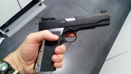 Se vende Pistola Llama Max 2 calibre 45 Acp
Marca Llama, Gabilondo y Cía. S.A
13+1
3 cargadores
con caja 02