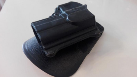 Buenas tardes,

Vendo funda rígida Fobus con tornillo ajustable.
Es para glock 19 o pistolas similares 02