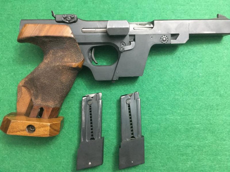 Hola, 

Vendo Walther GSP calibre 32. Se encuentra en Puertollano, Ciudad Real.

Conmigo tendrá unos 200 41