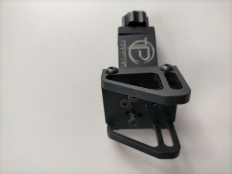 Buenos días.

Se vende Visor Trijicon RMR RM01Tipe 2 Red dot sight de 3.25 MOAS.
Está prácticamente nuevo 11