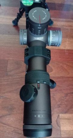 Sólo visor.  Con GARANTÍA DE POR VIDA 
 Perfecto estado .
  1650€   negociable
Precio nuevo, 2100€

 Ampliación 00