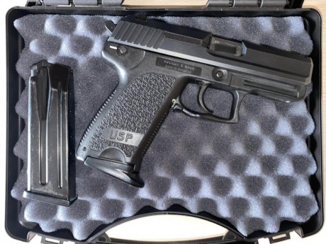 Se vende Hk usp compact muy buenas condiciones, se entrega con caja y dos cargadores.
Guiada en A, portes 00
