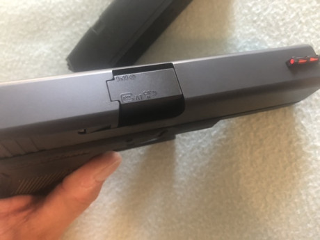 Buenos dias
Vendo Glock 17 Gen4, muy muy poco uso, con 4 cargadores (3 de ellos nuevos) alza regulable 00