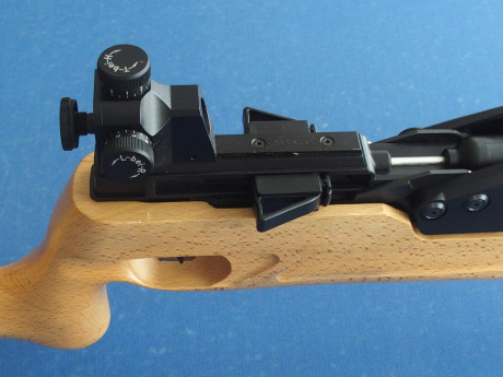 Ofrezco dos armas neumáticas, solo para “manitas”, que no uso desde hace mucho tiempo y aunque son unas 01