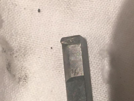 Hola buenos días, ayer tirando con mi Master 52 me surgió el problema de que las vainas no son expulsadas 60