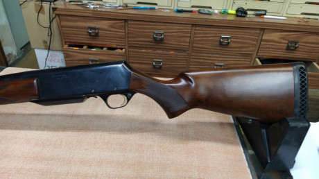 VENDO RIFLE BROWNING BAR 2 CAL 300 EN BUEN ESTADO Y CON GARANTIA EN 650€.excelente estado. 02