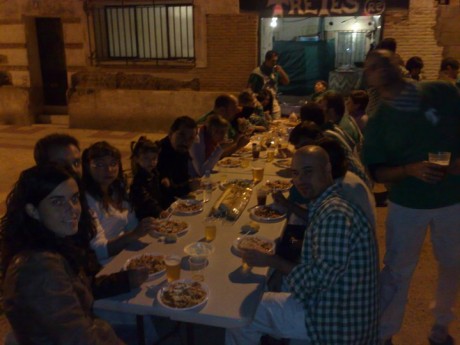  Ya que diversos foreros me han solicitado reabrir aquel viejo y exitoso hilo "Vernos las caras", 01
