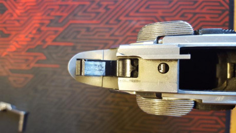 Vendo Infinity SVI . Se incluye dos cargadores de 20 cartuchos  cada uno y una funda funda Super Ghost 20