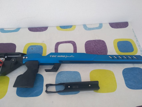 una amigo del club pone a la venta una culata tec-rho de aluminio para anschuz de accion redonda,  para 00