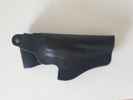 vendo funda de cuero en muy buen estado,para revokver de 4 pulgadas
Se encuentra en Málaga
20 euros portes 02