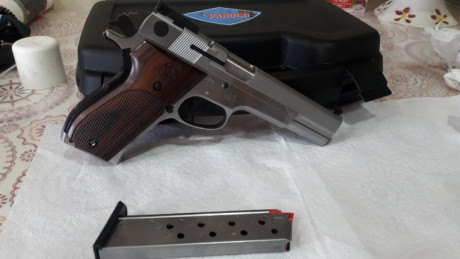 Vendo s&w 952-2 en estado impecable tanto estetica como mecanicamente.Poco hay que decir que ya no 00