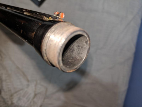 Buenos días

He adquirido una escopeta Remington 1100 de segunda mano, la cual tiene realizada una rosca 02