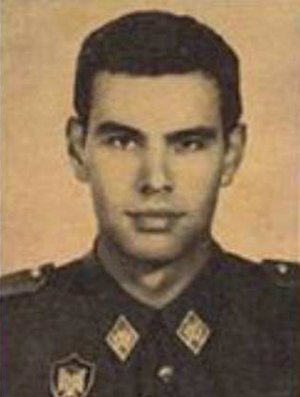 ESTA ES LA MENTIRA.

Dicen que es una victima de Franquismo y de los militares etc

Esta persona fue citada 81