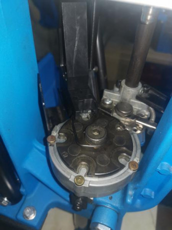 Dillon 650 XL.
En calibre 40S&W.
Sin certificado de homologacion. 
En perfecto estado, sin la base 11