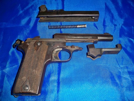  DSC02882.JPG   Hola quien me puede ayudar con una pistola star calibre 32 creo que es del año 1914  la 30