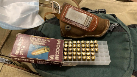Vendo estar de bolsillo con munición y funda 120 euros 01