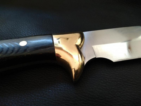 Muy buenas
Vendo este buen cuchillo enterizo  Muela , descatalogado, modelo Castor. Sin funda.
Ha tenido 02