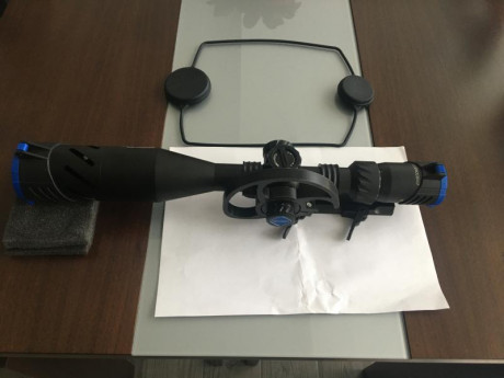 Óptica HD 5-25-50 SFIR. Con rueda de paralelaje y tapas las cuales no trae el visor de serie. También 02