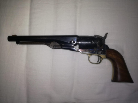 VENDIDO 

Se vende revolver de avancarga Colt Army Steel Cased calibre 44 fabricado por Pietta.

175 euros 00