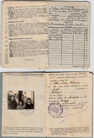  EN RECUERDO Y HOMENAJE A LOS QUE YA NO ESTÁN. 

Si pones en  GOOGLE   PASAPORTES EN LA MEMORIA  da igual 32