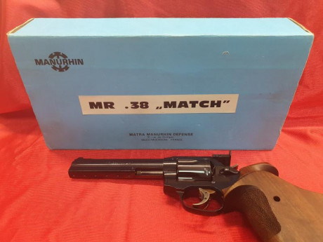  Vendo esta joya de precisión, por falta de tiempo para poder disfrutarlo.

Es un revolver MANURHIN MR 02