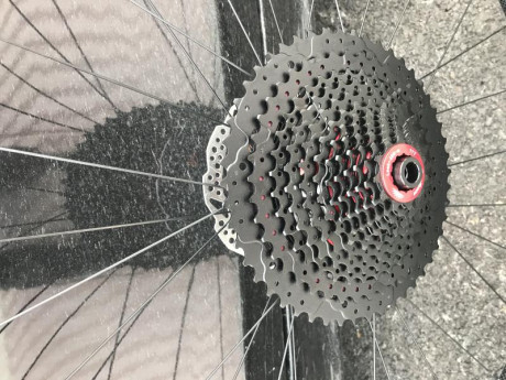 Hola buenas cambio estás ruedas carbono XTR 29 por material de tiro deportivo. Están sin estrenar. 00