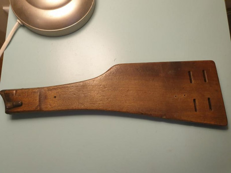 Artículos raros en buen estado.
Gastos de envío internacional 25 euros
Dos fundas para un Mauser 850 euros
Stock 11