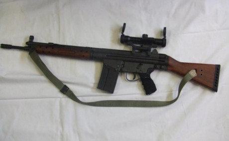  VENDO CETME C   calibre .307 W, con el visor de 4 aumentos y reticula luminosa, con el cargador corto 20