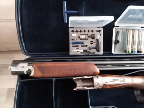 Vendo Beretta 694 sporting Zurdo.
Con B-fast original. Comprada hace 4 meses, aproximadamente. Posibilidad 20