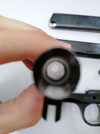 Vendo Pistola Star modelo BKM del calibre 9PB con 2 cargadores. Para guiar en A, B o F. Precio 130€ más 171