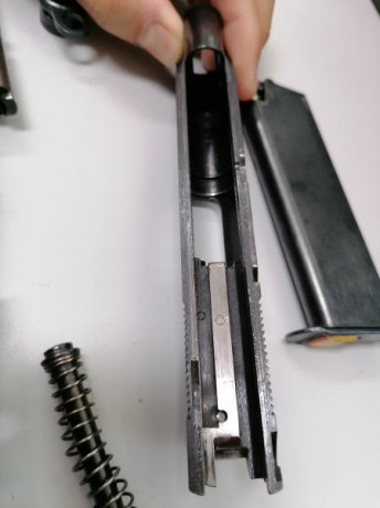 Vendo Pistola Star modelo BKM del calibre 9PB con 2 cargadores. Para guiar en A, B o F. Precio 130€ más 170