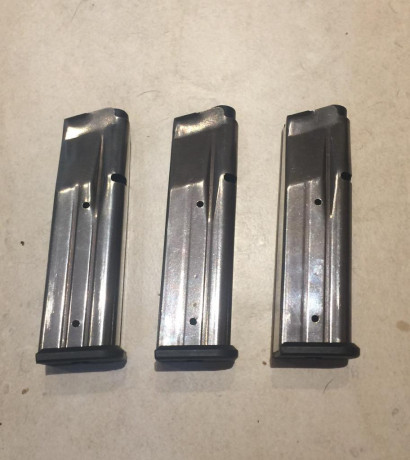 Se vende STI EDGE en calibre 45acp.
Incluye 3 cargadores, su estado es impecable, sin apenas uso.
Es de 00