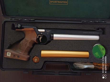 Vendo mi Steyr LP10 con 2 cilindros ( con caducidad 2018) la pistola esta nueva,cono difusor , cacha M.teléfono:634635184 02