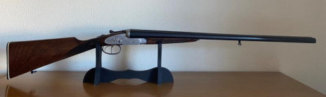 Vendo escopeta segunda mano paralela fina.
Marca:  IGNACIO ZUBILLAGA  ( AIZ: Armas Ignacio Zubillaga).
Largo 02