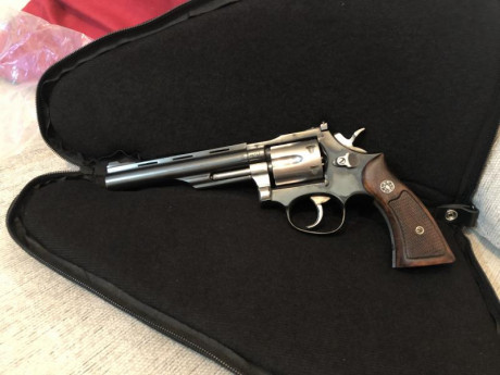 Hola,
Vendo esta ocasión por temas de hueco simplemente.
El arma se
Encuentra en Valencia y está en muy 21