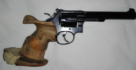 MAGNIFICO REVOLVER PARA COMPETICION,MOD.14 CAL.38SPL.CACHAS ORTOPEDICAS.POCO USO Y SIEMPRE CON CARTUCHOS 41