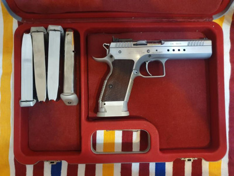 Hola muy buenas.
Pues nada que sigue en venta 
Muy a mi pesas vengo el equipo que compre para hacer ipsc, 02