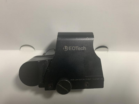 Enlace con características 
https://www.borchers.es/visores-holograficos/1104-visor-holografico-eotech-xps2-0.html 02