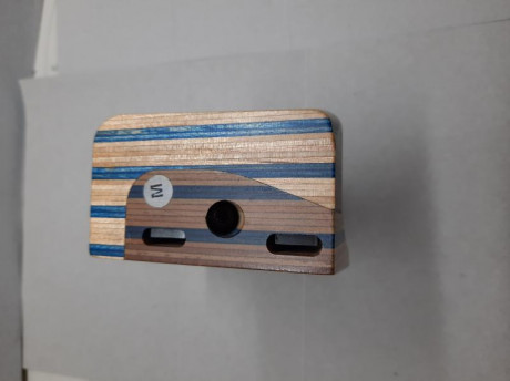 Vendo cacha laminada zurda para WALTHER GSP EXPERT, talla M. 140 euros envío incluido en la península. 10