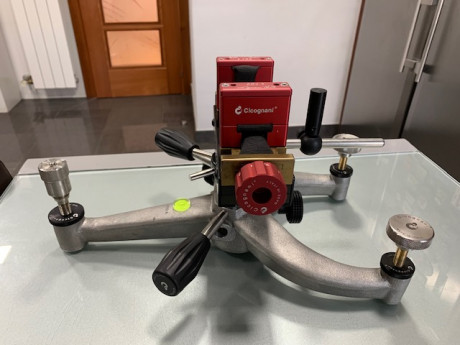 CICOGNANI ADJ 5 RED , usada en dos tiradas , completamente nueva .
500€ . Esta en Zaragoza, contacto stremps@montebro.com 00