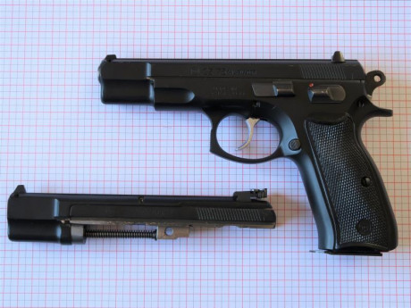 Vendo pistola CZ 75, con carros de los calibres 9 Luger y 22 Lr. Y un cargador por calibre.
El carro del 01