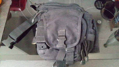 BOLSA CORDURA VEGA HOLSTER 2B35-N

Nailon superior. Compartimiento para pistola con sistema de apertura 02