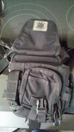 BOLSA CORDURA VEGA HOLSTER 2B35-N

Nailon superior. Compartimiento para pistola con sistema de apertura 01