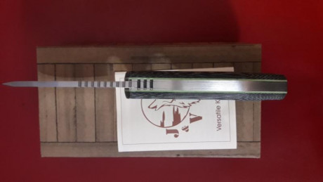 Vendo esta navaja española de la marca J&V  el modelo es el carrier  modelo grande , es nueva de mi 00