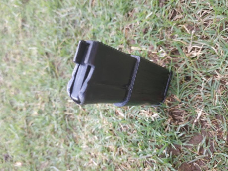 Pues eso, busco el cargador de esta Carabina semiautomática, en nuevo y si es usado, que esté en funcionamiento, 02