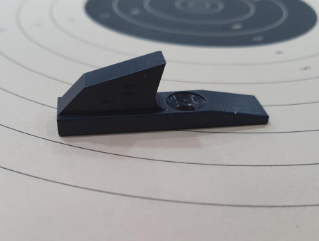 Pues lo tengo por aqui sin usar, es el modelo 4,5, si le hace falta a alguien... para pistolas Steyr.

Precio: 01