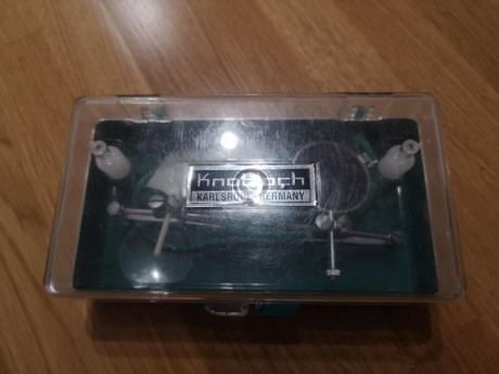 Vendo Gafas de Tiro Knobloch prácticamente nuevas, sin uso.

Precio 125 euros. 00